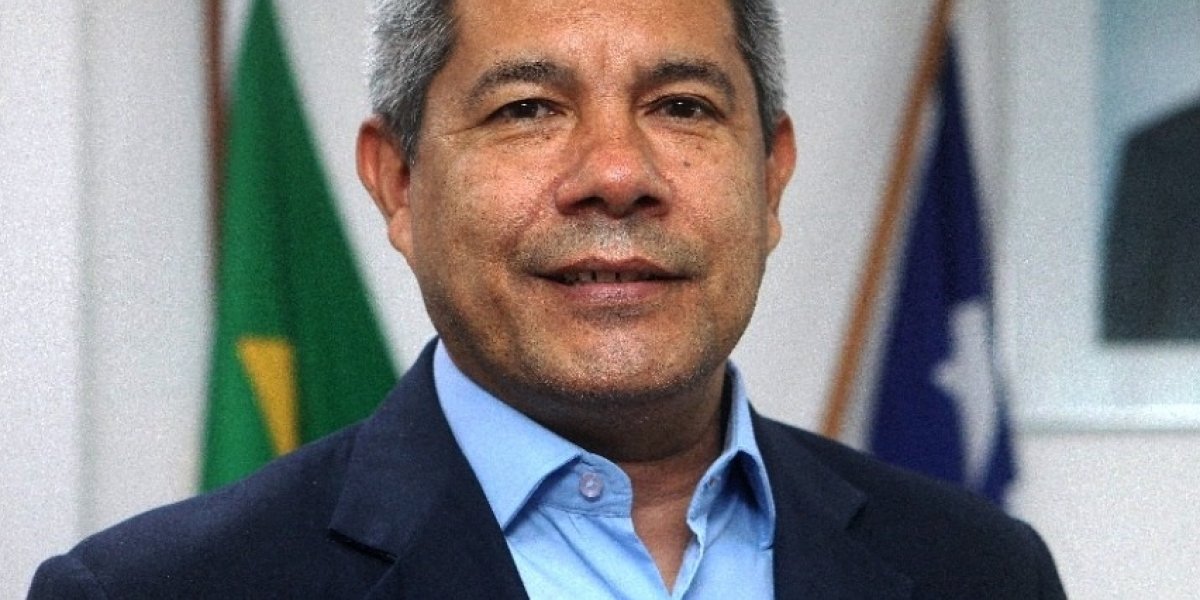 Jerônimo Rodrigues abre a Bienal do Livro em Salvador