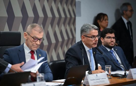 CPI rejeita relatório que pedia indiciamento de Moraes, Toffoli e Gilmar Mendes