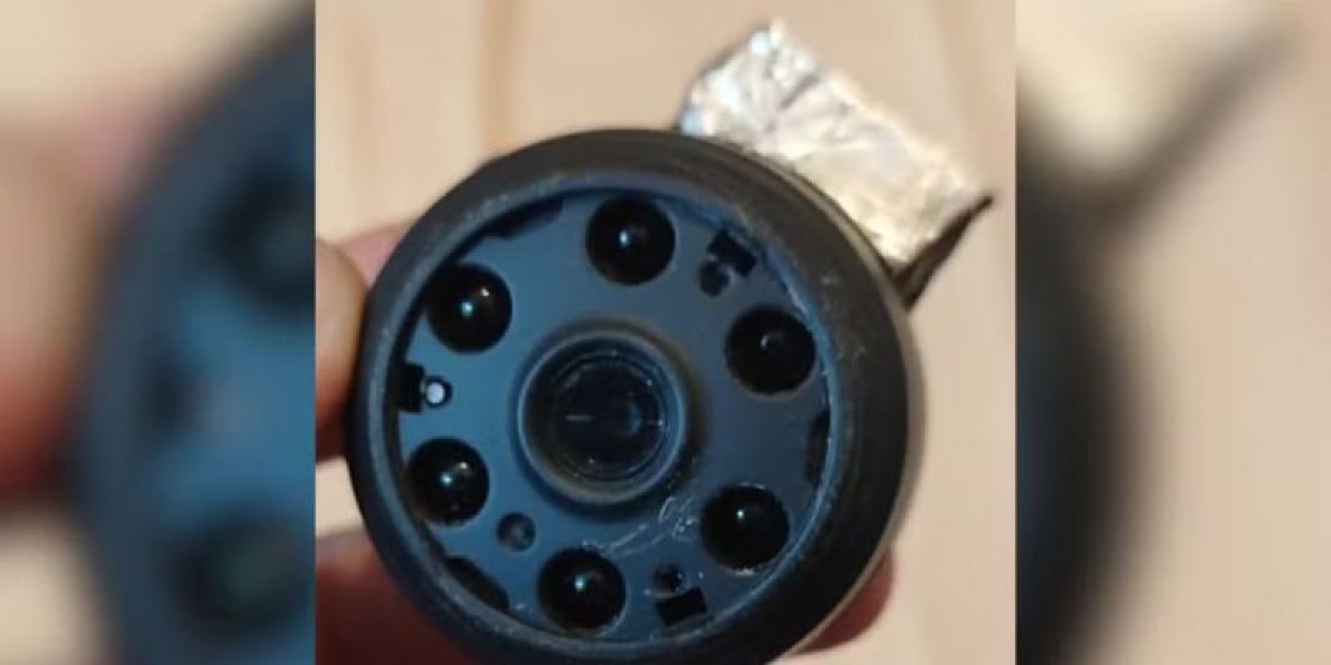 Caso chocante: mulher acha câmera escondida no ventilador do quarto e suspeita é o ex-marido