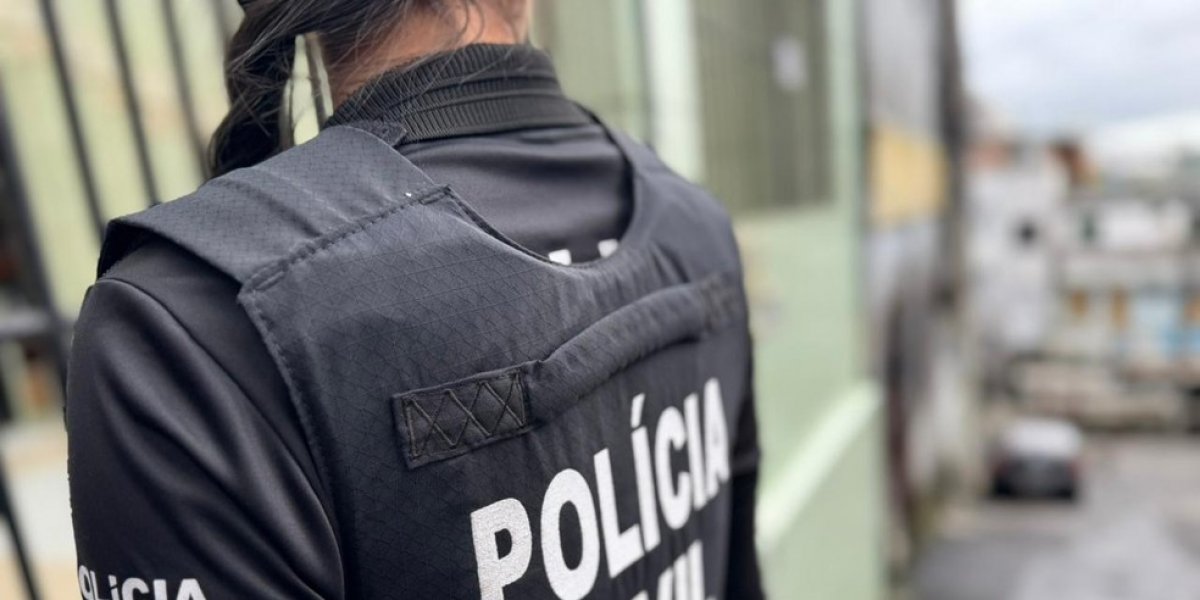 Tragédia em Feira: menina de 11 anos morre baleada enquanto brincava na porta de casa