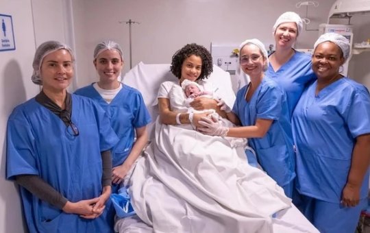 Primeira bebê nasce horas após inauguração da maternidade municipal de Salvador