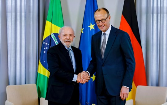 Chanceler alemão se reúne com Lula e celebra entrada em vigor do acordo Mercosul-UE