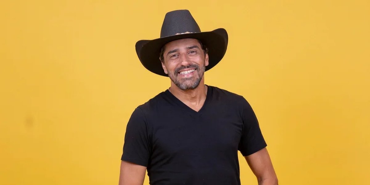 Alberto Cowboy se pronuncia e presta solidariedade a Ana Paula Renault: "Meu respeito"