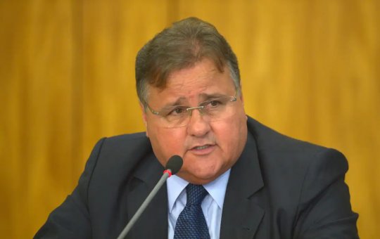 Jornal afirma que Geddel receberia R$ 1 milhão para facilitar fuga de detentos em Eunápolis