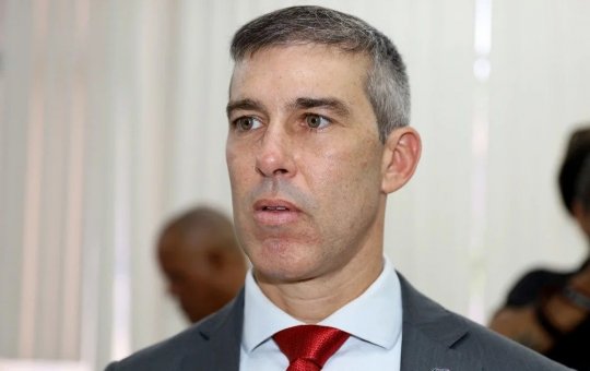 Adolescente é apreendido por criar perfil falso de secretário de Segurança da Bahia