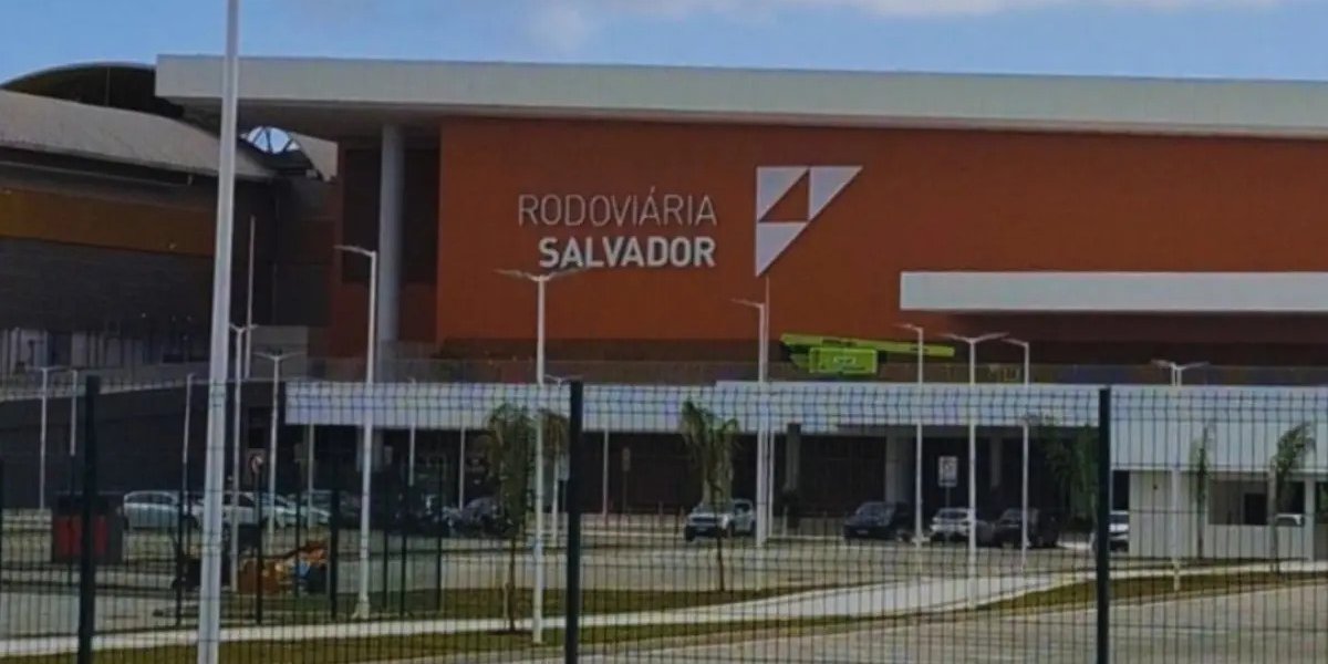 Mulher é presa na rodoviária de Salvador por suspeita de roubos no metrô de São Paulo