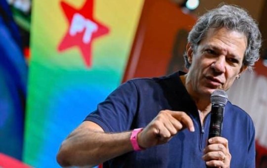 Haddad chama Flávio Bolsonaro de “bolsonarinho” e projeta Lula na disputa