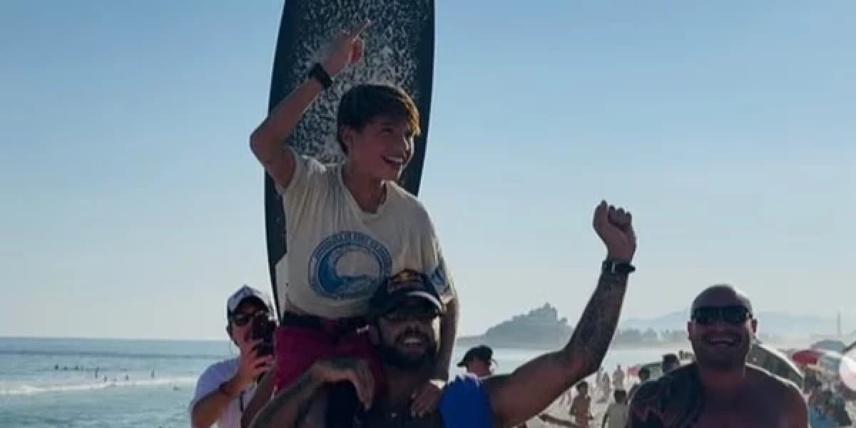 Filho de Pedro Scooby e Luana Piovani vence primeiro campeonato de surfe