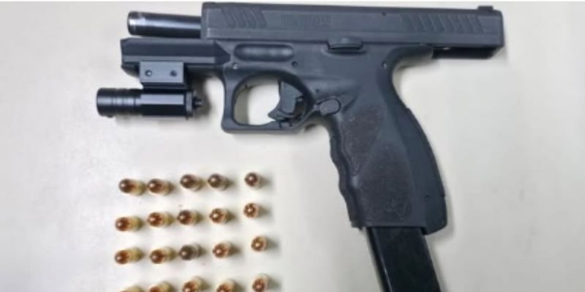 Líder de facção é preso em Feira de Santana com arma e munições durante operação da PM