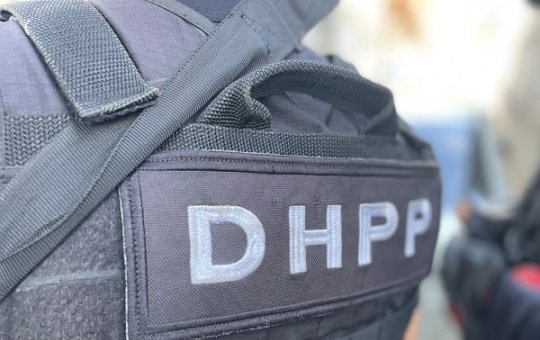 Homem é encontrado morto com marcas de tiros às margens da BR-324, em Candeias