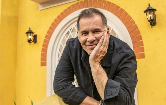 Leandro Hassum se enrola durante estréia de Casa Do Patrão