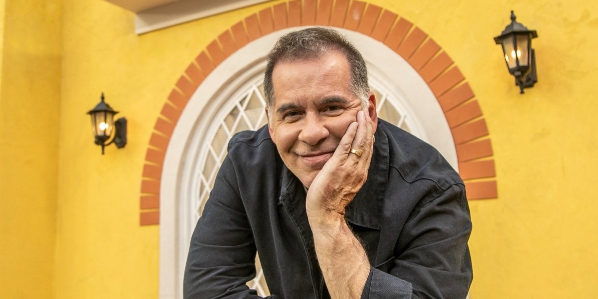 Leandro Hassum se enrola durante estréia de Casa Do Patrão