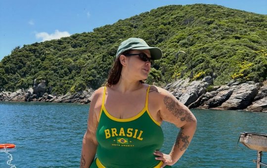 Emocionada, Thais Carla comemora um ano de cirurgia bariátrica: "Escrever nova história"