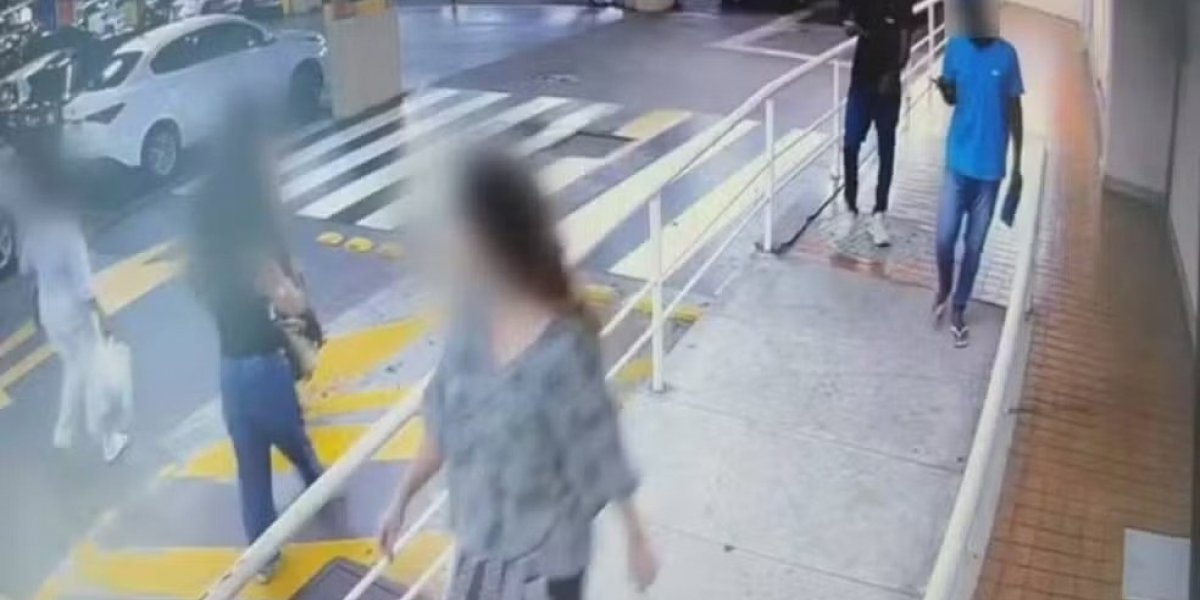 Vídeo mostra momentos antes do sequestro de três mulheres em estacionamento de shopping em Salvador