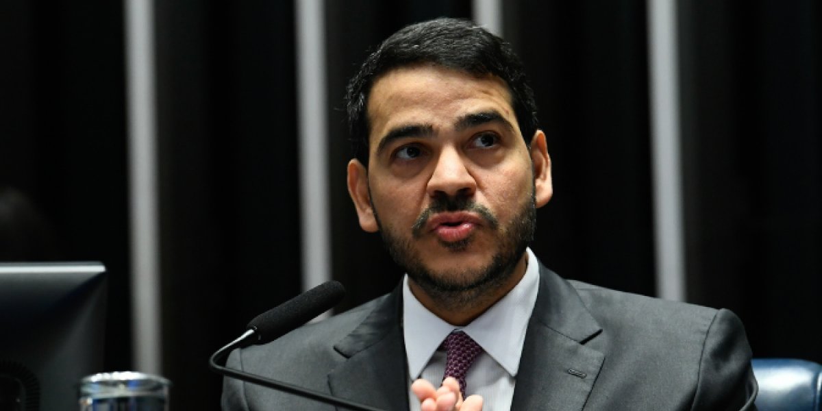 No senado, Jorge Messias diz ser contra aborto e afirma que não fará “ativismo” no STF