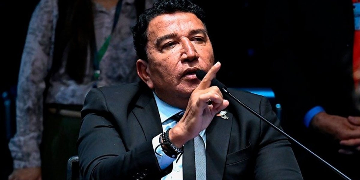 Senador Magno Malta sofre mal súbito no Senado e é internado em Brasília