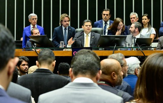 Câmara derruba veto de Lula a projeto que pode reduzir penas no Brasil