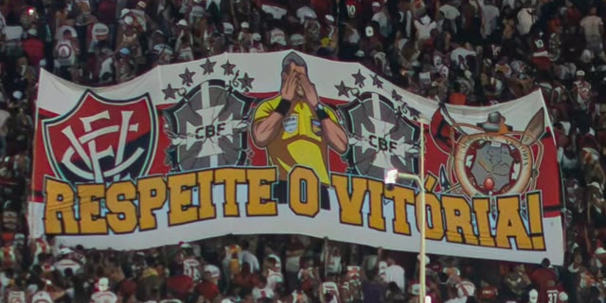 Em súmula após a partida, árbitro cita protesto da torcida do Vitória