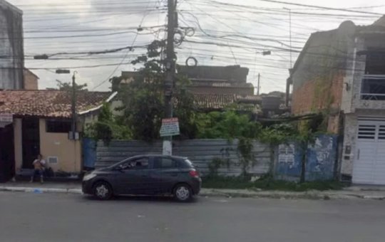 Corpo sem cabeça é encontrado dentro de saco plástico em Dias d’Ávila