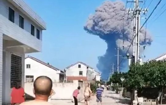 Explosão em fábrica de fogos na China provoca 26 mortes e deixa dezenas de feridos