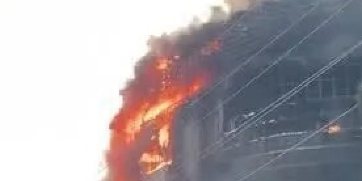Incêndio em Shopping no Irã deixa ao menos 8 mortos e aproximadamente 40 feridos