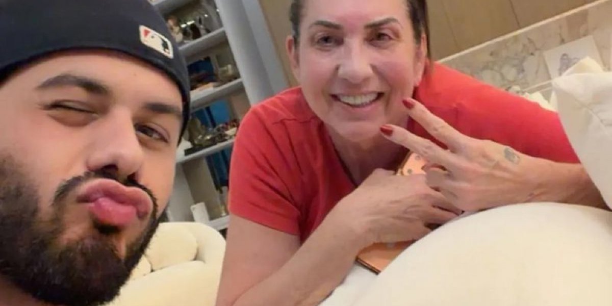 Em meio a rumores de uma possível reconciliação, Zé Felipe posta foto com mãe de Virginia