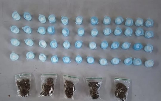 PM apreende grande quantidade de drogas abandonada por suspeitos em Cajazeiras