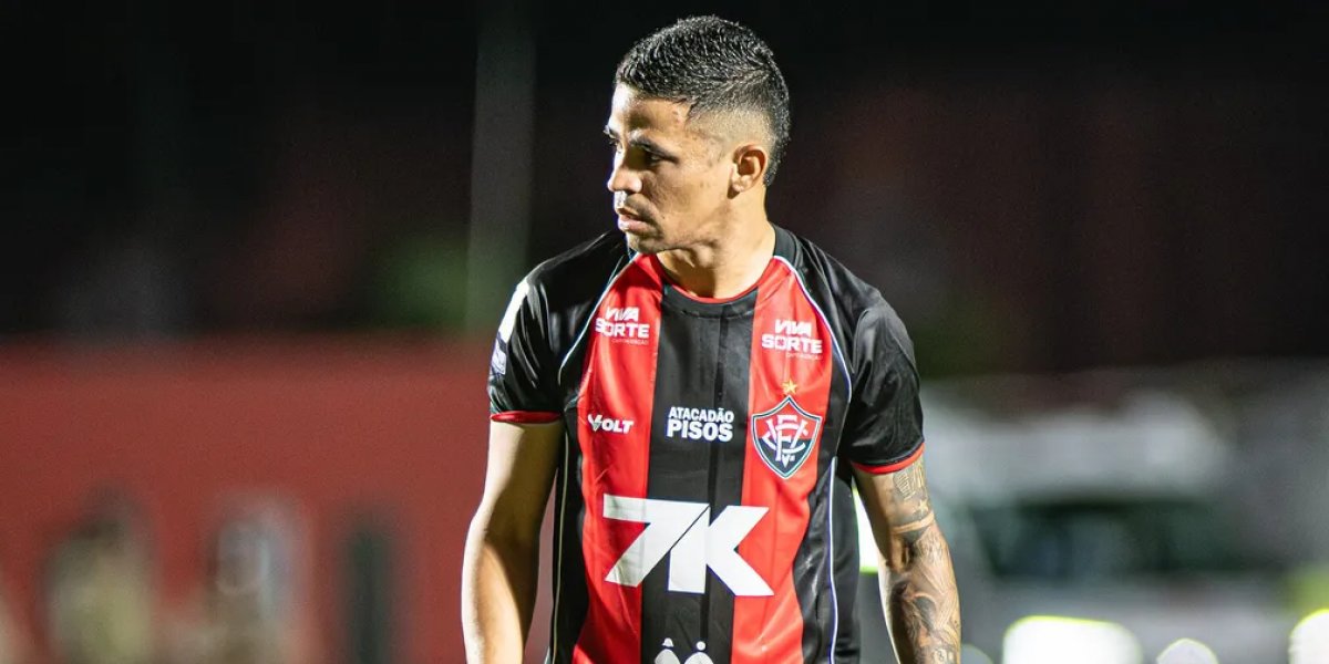 STJD reduz punição de Erick, mas atacante fica fora de duelo contra o Fluminense
