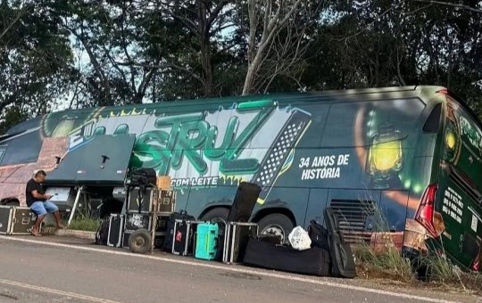 Ônibus com integrantes da banda Mastruz com Leite se envolve em acidente no Maranhão