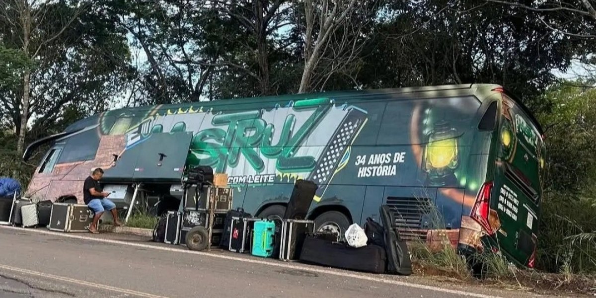 Ônibus com integrantes da banda Mastruz com Leite se envolve em acidente no Maranhão