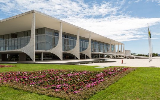 Governo veta projeto de lei que equipara tempo de estágio à experiência profissional