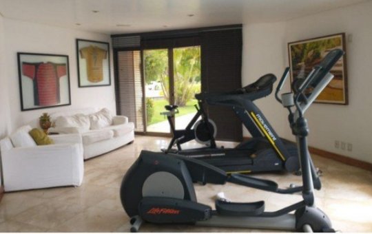 Equipamentos de academia são devolvidos ao Vitória