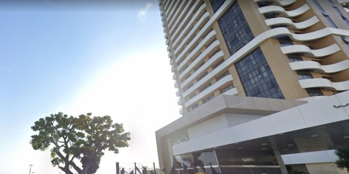 Morador de condomínio de luxo é alvo de operação contra abuso de menores em Salvador