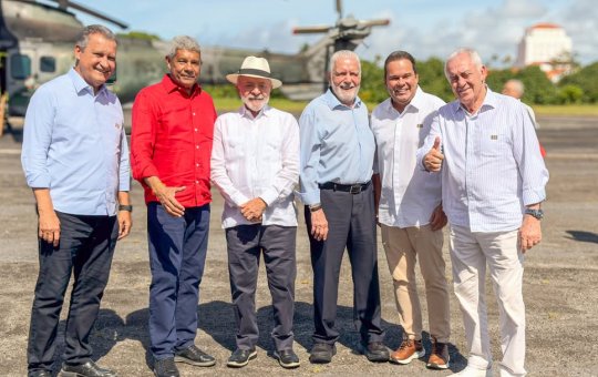 Presidente Lula chega a Salvador e realiza agenda em Camaçari