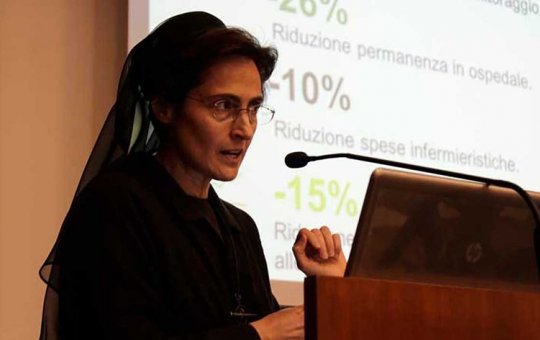 Freira franciscana é a primeira mulher "número dois" do Vaticano