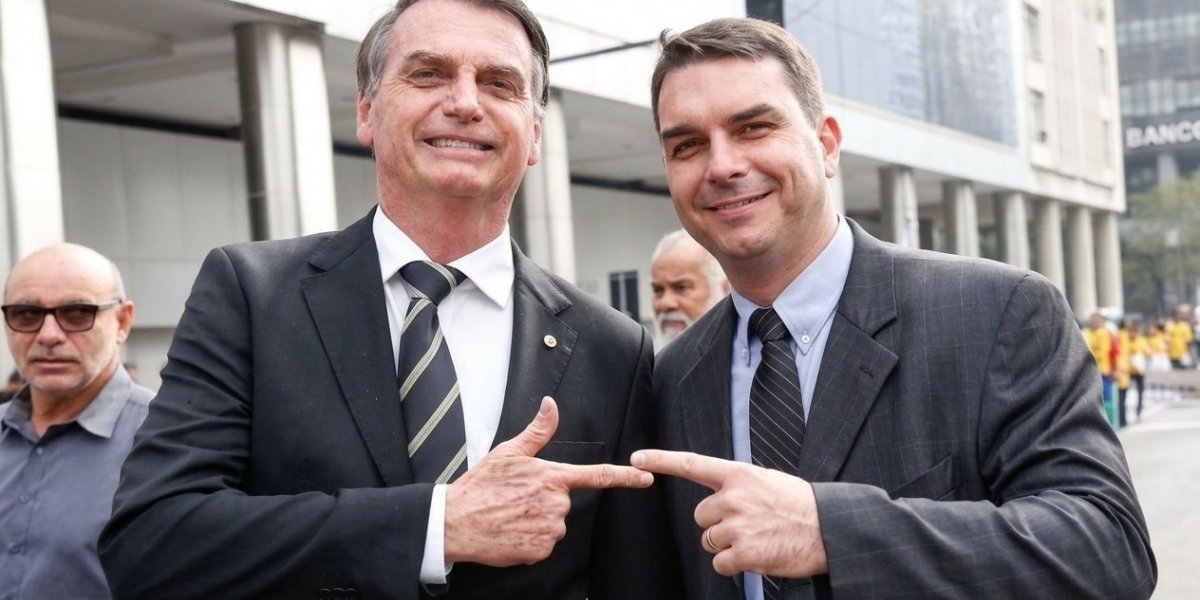 Flávio diz que Bolsonaro pediu para ele “ficar tranquilo” após revelações sobre Daniel Vorcaro