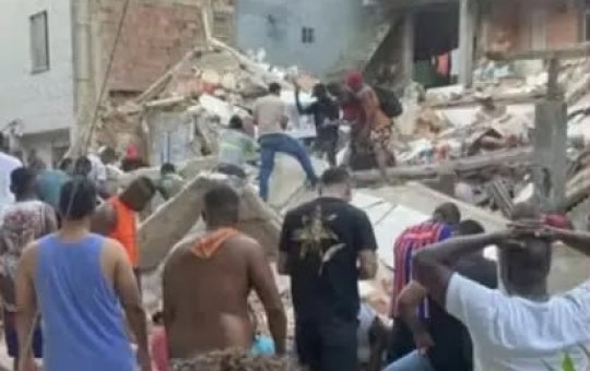 Desabamento de imóvel assusta moradores do bairro de Luis Anselmo em Salvador