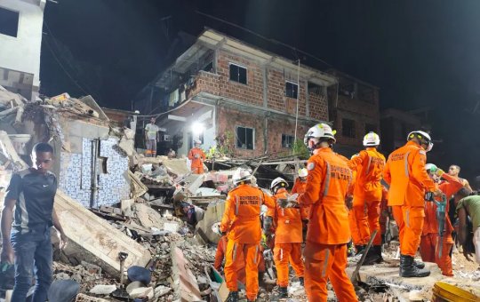 Duas pessoas foram mortas em desabamento de prédio em Salvador