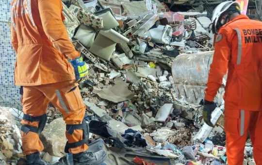 Sobe para três o número de vítimas fatais em desabamento de prédio na capital