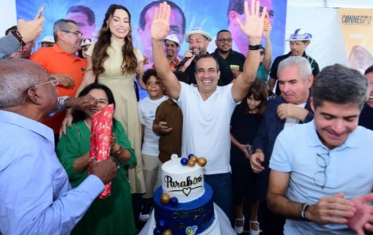 Bruno Reis comemora aniversário com familiares, amigos e aliados, incluindo ACM Neto e Angelo Coronel