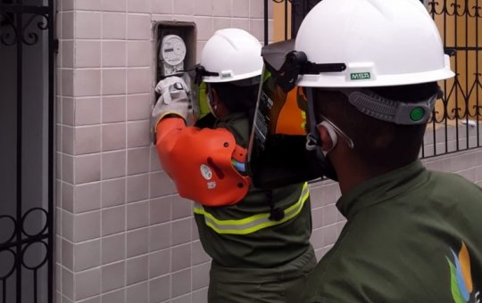 Após registro de chuvas e raios, Coelba aumenta efetivo em cerca de 50%