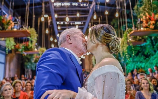 Janja e Lula celebram aniversário de casamento: "Te amo por toda a eternidade"