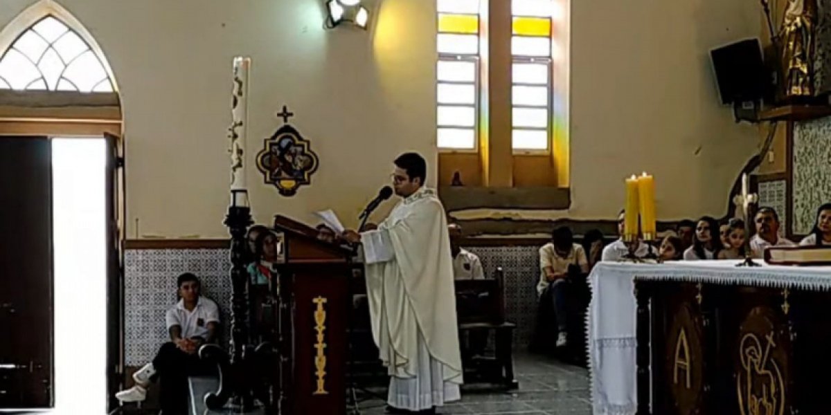 Padre pede desculpas à família de Preta Gil e faz retratação após acordo na Justiça