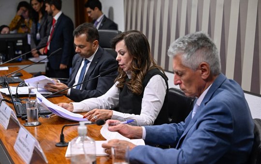 Comissão do Congresso aprova reajuste de 5,4% no piso salarial dos professores da educação básica