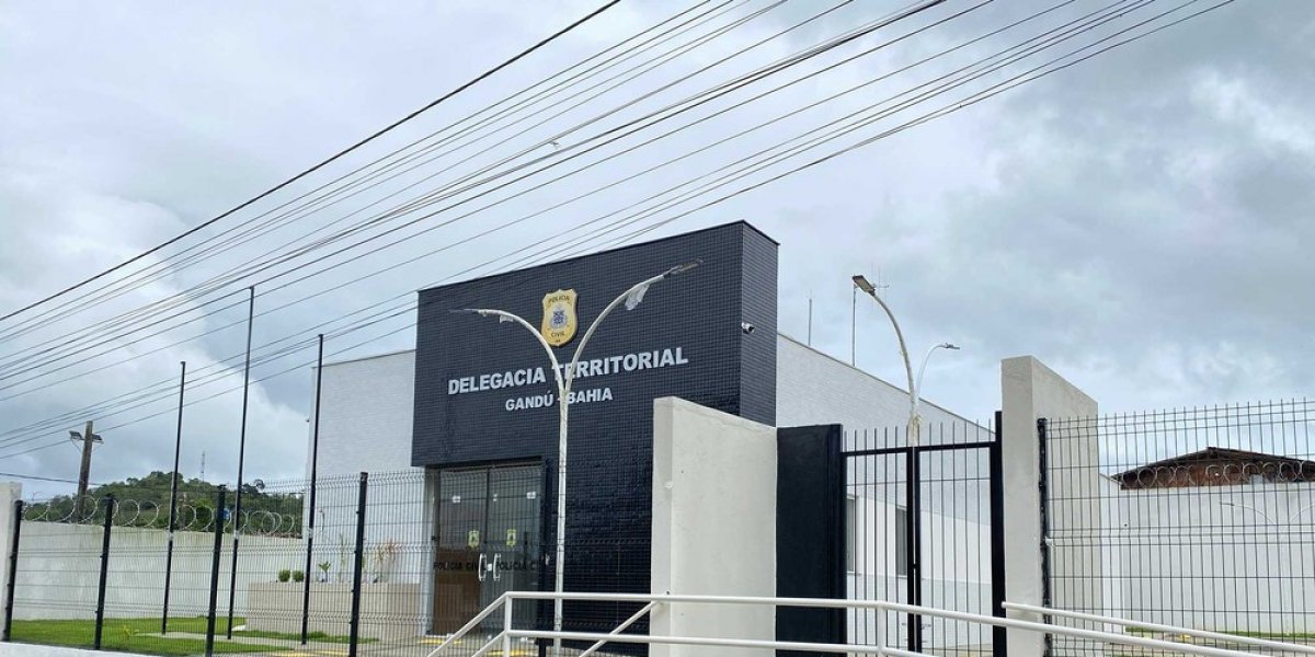 Homem é preso suspeito de atirar na companheira durante discussão na Bahia