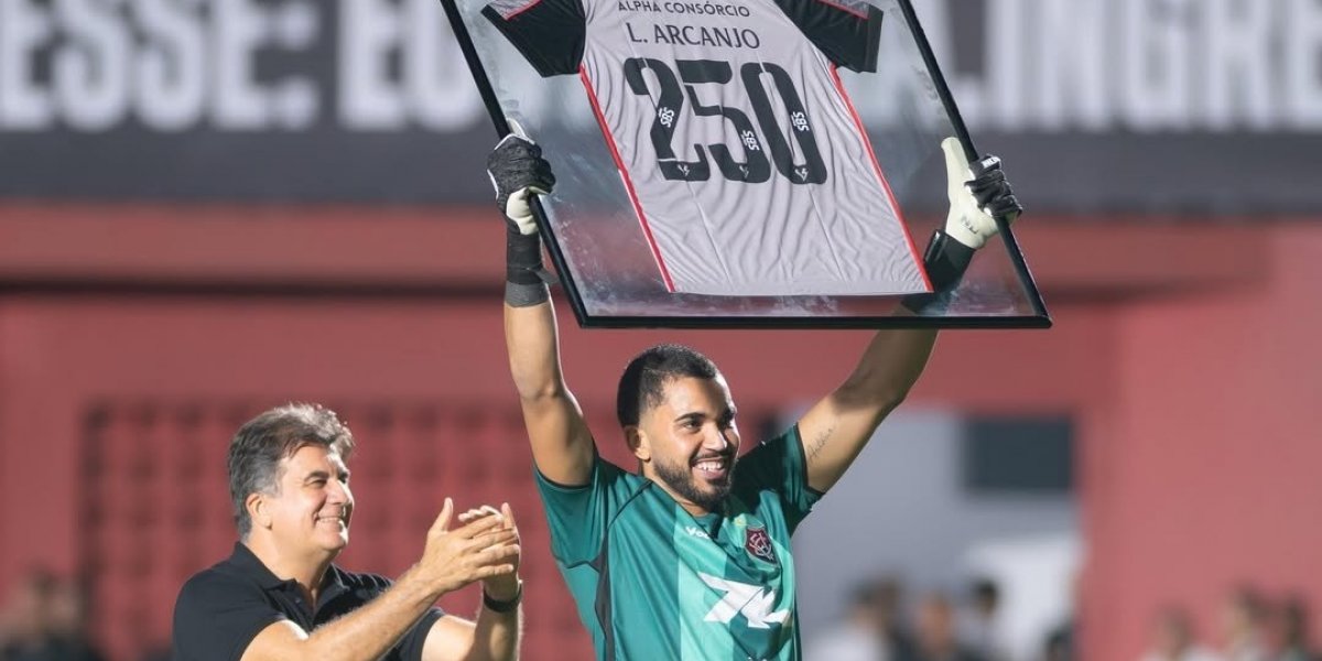 Após completar 250 jogos pelo Vitória, Lucas Arcanjo emociona torcedores com carta aberta