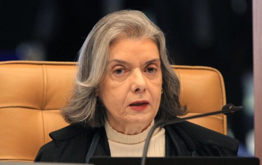 Carmen Lúcia vota para no STF derrubar flexibilização da Lei da Ficha Limpa