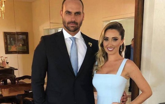Vídeo mostra abordagem em casa de Eduardo Bolsonaro após denúncia de invasão no Texas