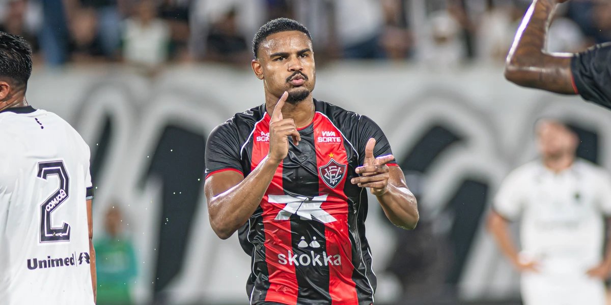 Em outro jogo maluco, Vitória vence novamente o ABC e volta à final da Copa do Nordeste depois de 16 anos