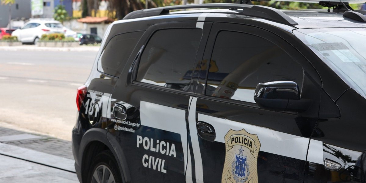 Delegado da Polícia Civil é encontrado morto dentro de casa em Lauro de Freitas